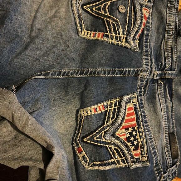 Wore a few times - Picture 2 of 3